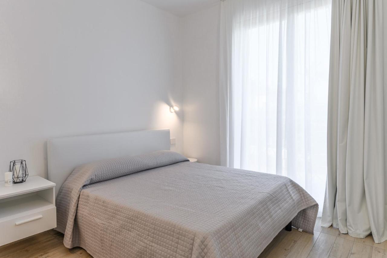 Capo Falcone Charming Apartments Stintino Εξωτερικό φωτογραφία
